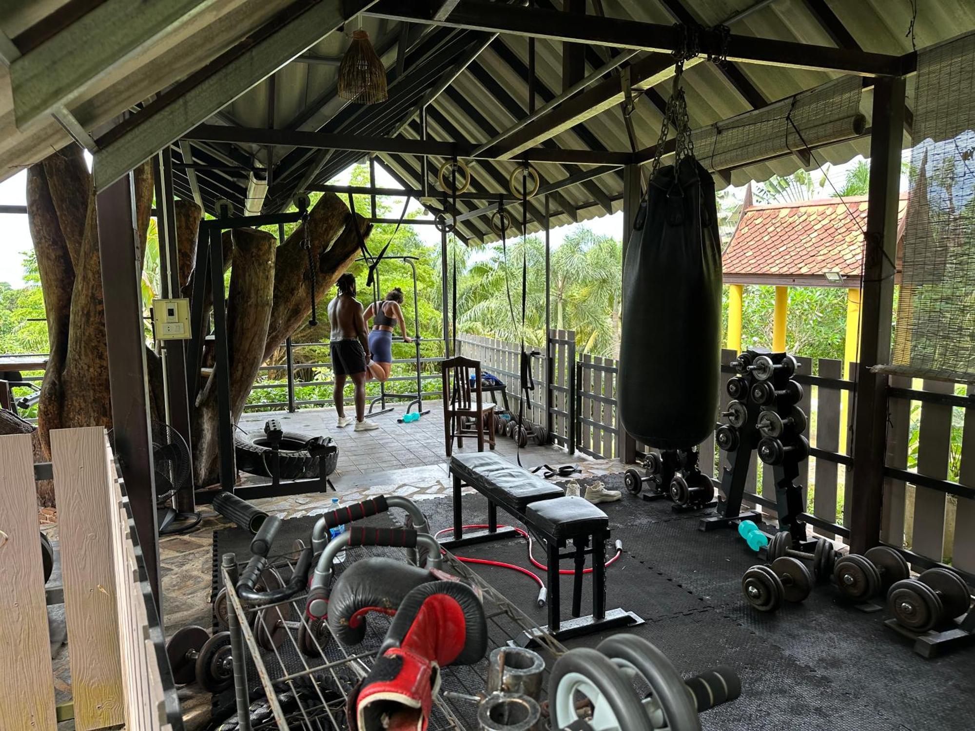 Good Time Sports Village Koh Mak Buitenkant foto